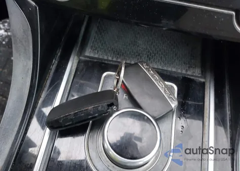 2017 Jaguar Xe 20D Premium z USA, uszkodzony, nr VIN SAJAJ4BN4HA952296